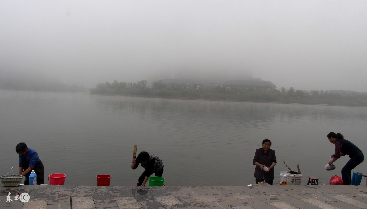 十雾九晴天有什么特征,民间俗语看雾识天气