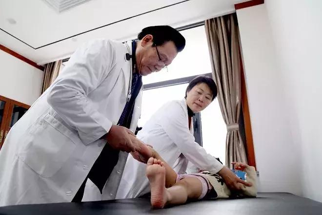 穆晓红教授直播,穆晓红脑瘫专家