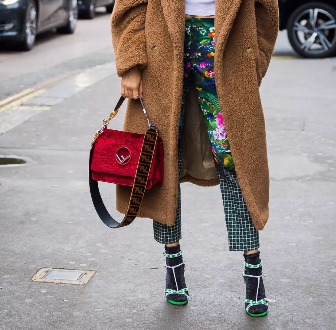 “换钱包交好运”2018换只新钱包让运气和品味一样好