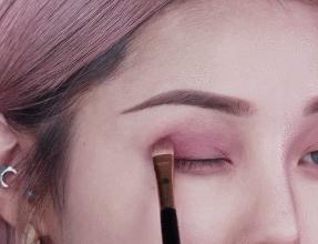 日本发明了发光睫毛，化了这款眼妆同样可以闪闪发亮