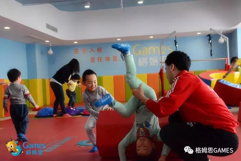 孩子要从小培养锻炼身体的习惯,儿童从小开始培养运动