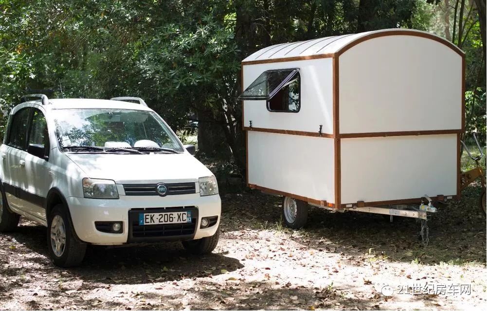 拖挂式房车推荐10万到20万之间 (国内能拖挂国外的房车)