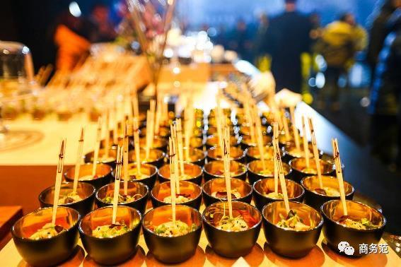 赵胤胤自身就有音乐天赋,赵胤胤谈钢琴家转行