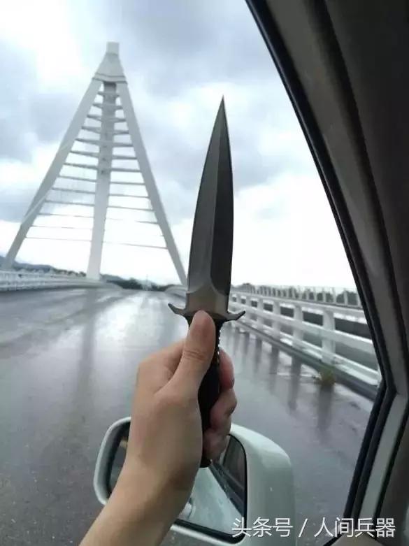 杀人、剥皮两不误!深受恐怖电影喜爱的经典道具剥皮刀