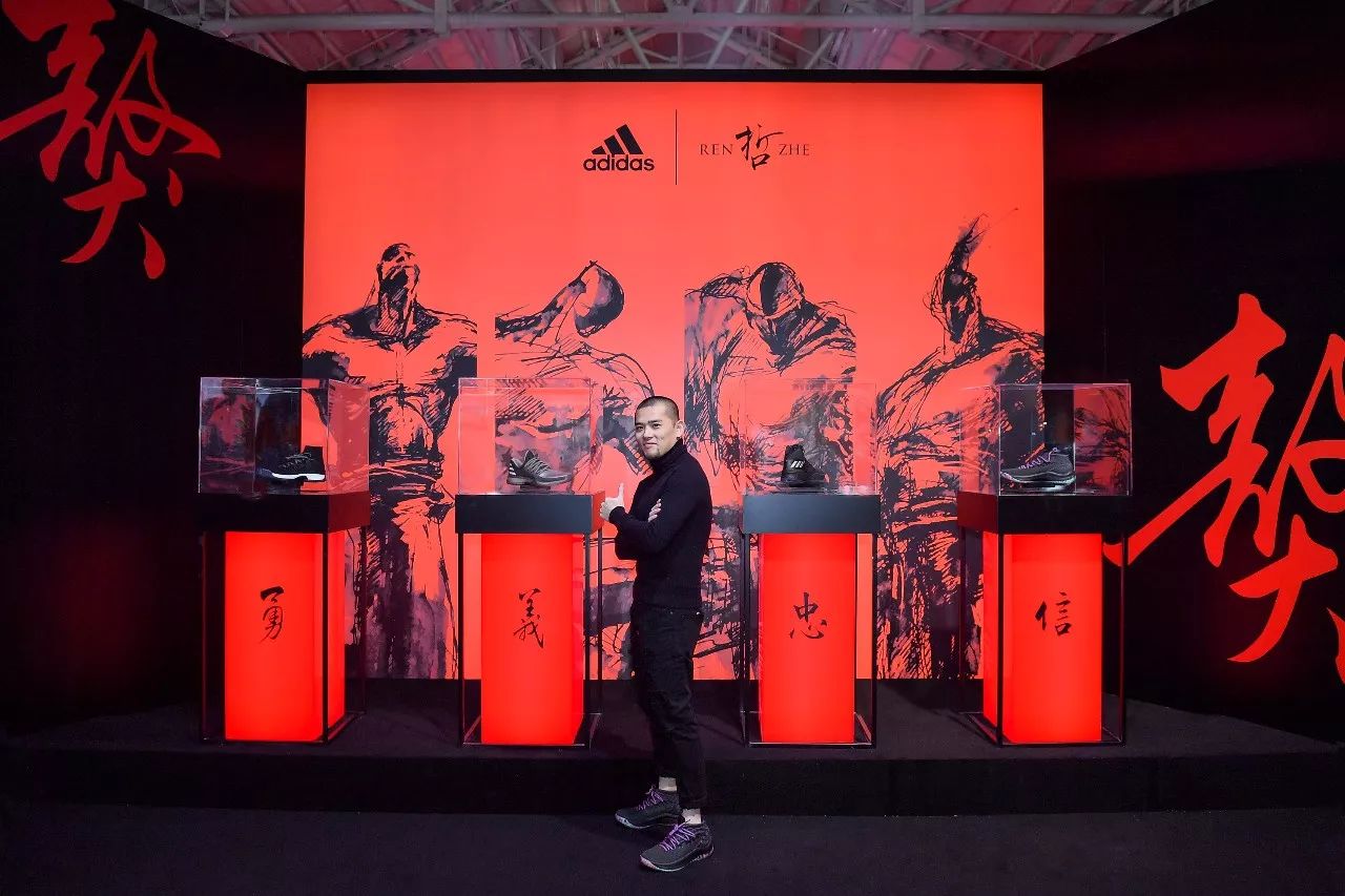 一个雕塑家所创作的球鞋是怎样做到「獒视群雄」的？