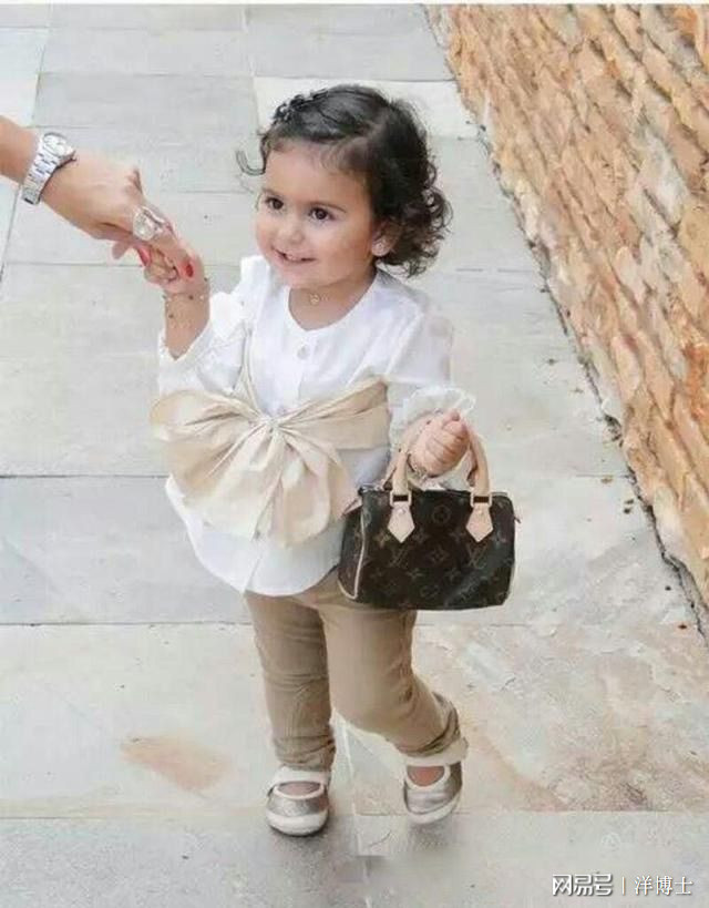 1万块钱能买到的奢侈品包包,1万左右可以买到什么二手包包