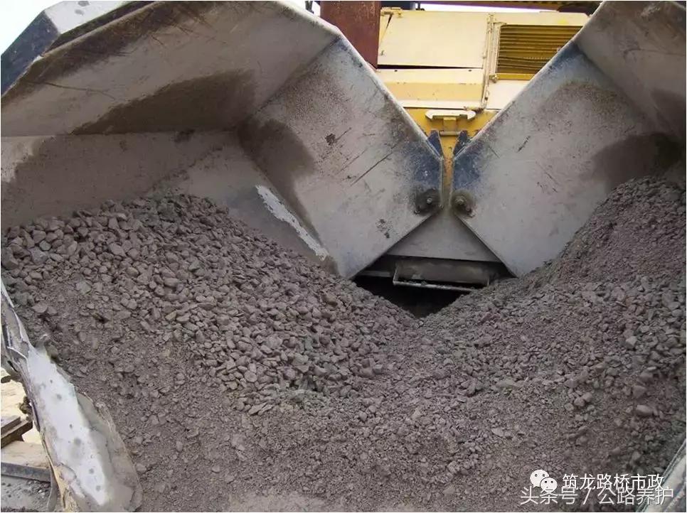 公路水稳层施工规范是什么,公路水稳层施工在几个月