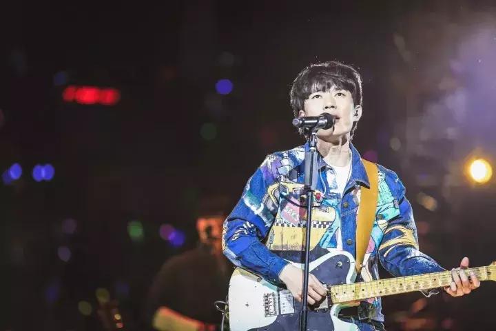 赵雷你莫走完整版dj,赵雷所有的繁华与我无关