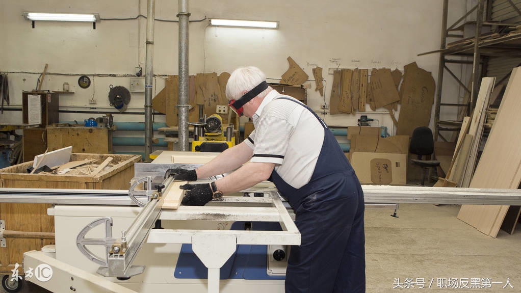 在喷漆厂干了3年身体有什么伤害,喷漆工属于有毒害的工作吗