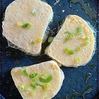 蛋香馍片,蛋香煎馒头图解