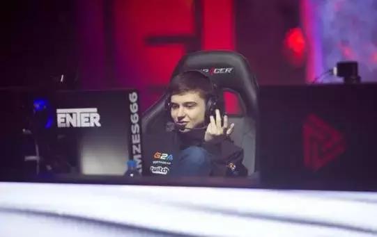 月夜枫为什么是dota扛把子,月夜枫yyfdota2ti2名场面