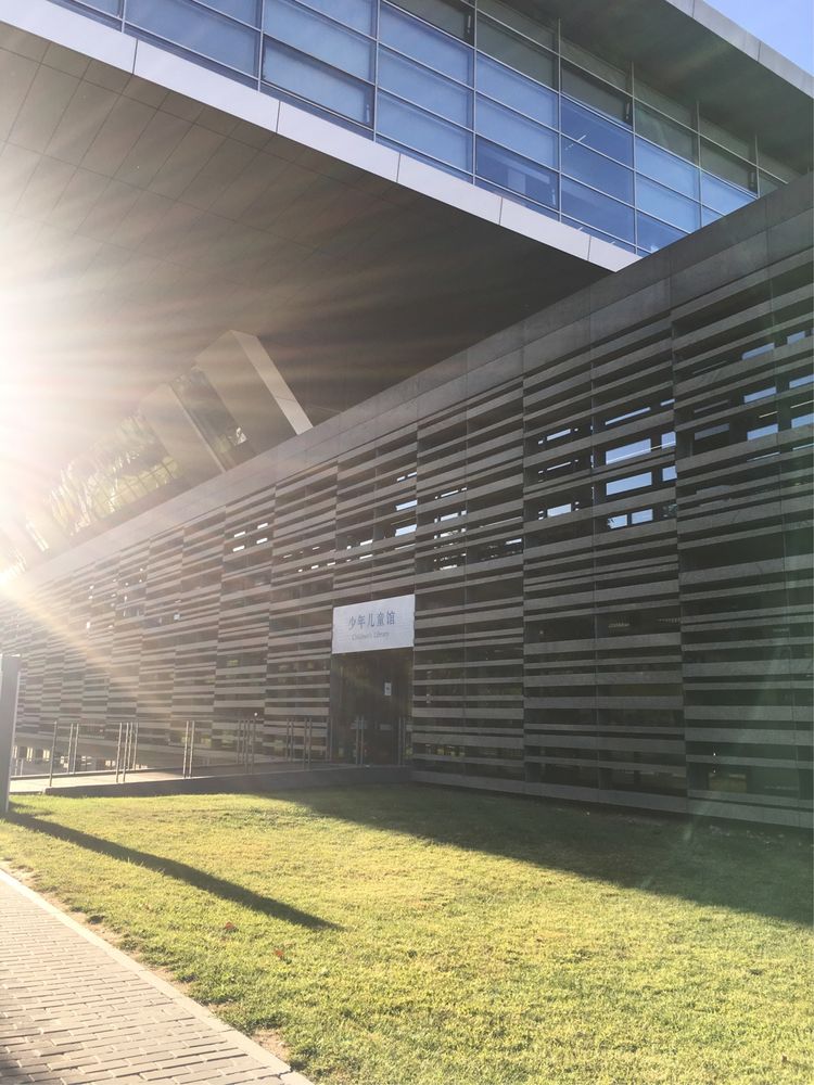 和小屁孩们一起出去玩的视频,和小屁孩玩的一天