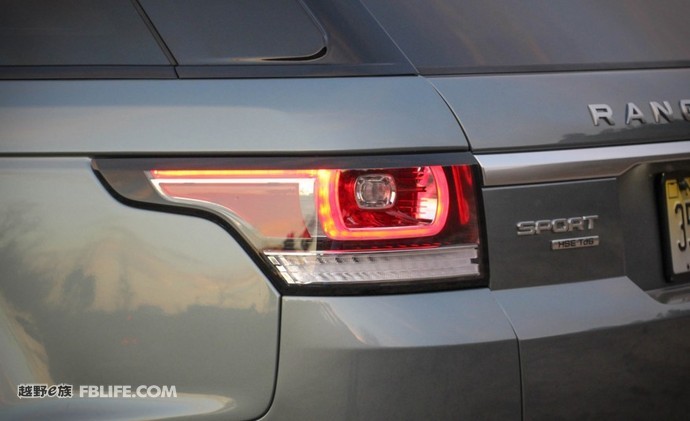 新款路虎揽胜运动版油耗实测,2017款路虎揽胜运动柴油试驾