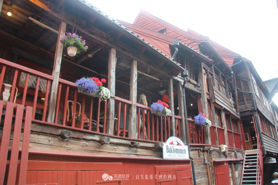 迷失在时光与历史中的卑尔根木屋