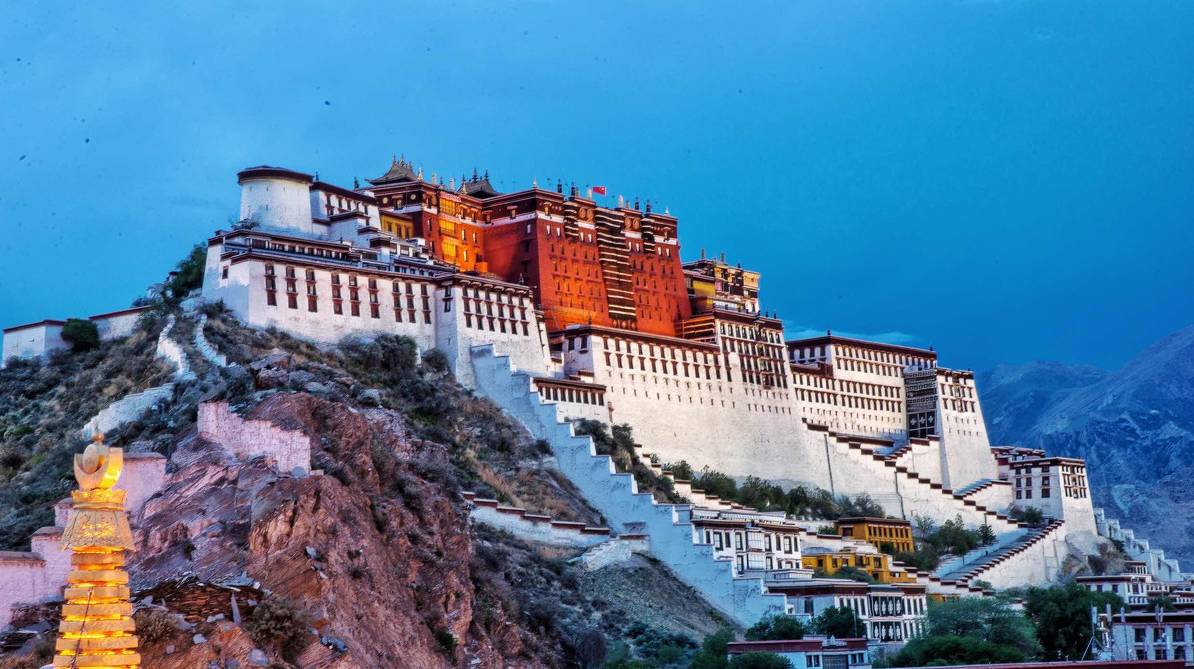 盘点6条值得一去的绝美路线,中国适合自驾旅行的45条路线