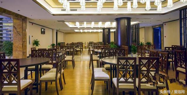 顶级豪华温泉水乐园,顶级温泉度假酒店大厅