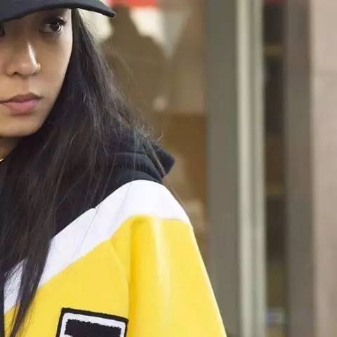 权志龙巴黎陈冠希,权志龙与朋友私下聚餐