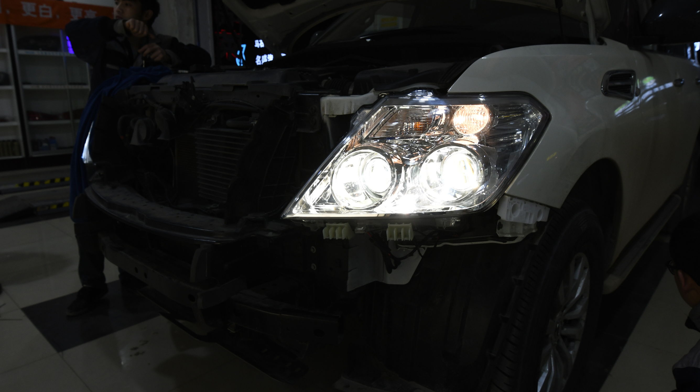 途乐y62改装激光大灯,日产途乐卤素灯