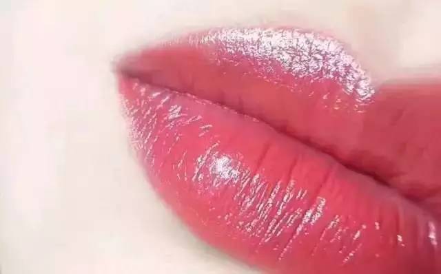 纪梵希哪些口红值得入,纪梵希的口红高档还是迪奥的高档