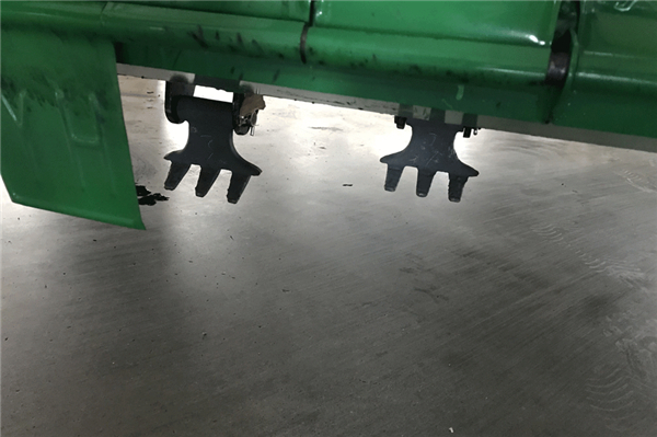 带爪子的打捆机，你见过吗？