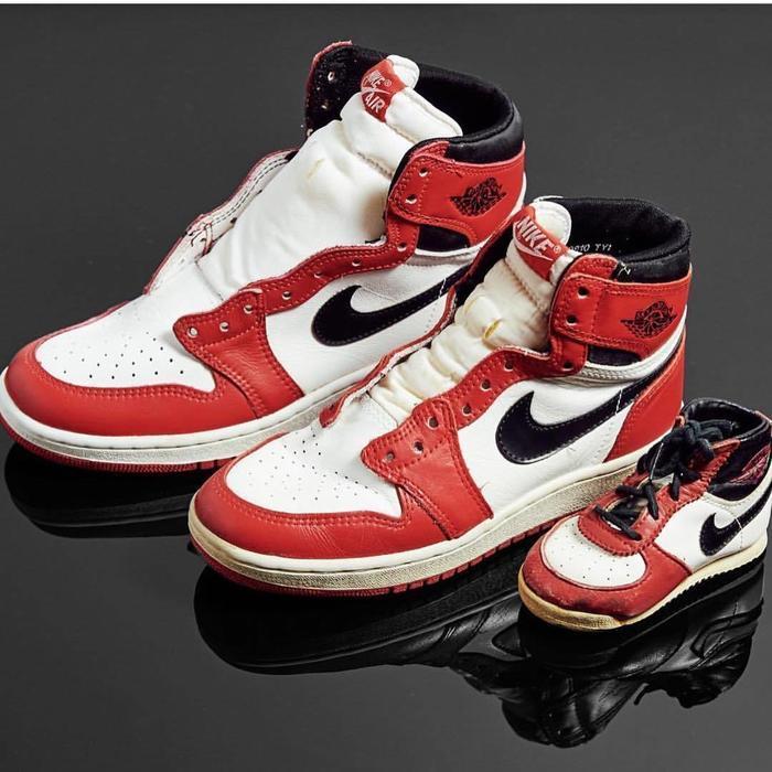 球鞋胶边发黄怎么办,发黄的球鞋怎么洗白