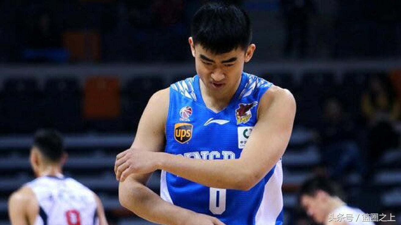 重回东莞连吃技术犯规被罚出场,广东旧将平稳心态才能成大器