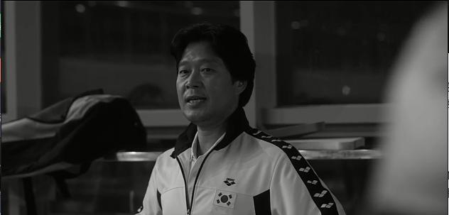 “棍棒教育”毁掉天才型游泳选手！韩国再现发人深省神级电影