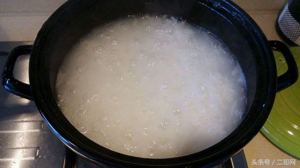 新老式砂锅熬药可以堵漏吗,新买的砂锅怎么处理才不容易破
