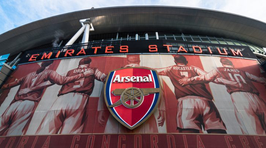 阿森纳足球俱乐部股东,和阿森纳足球队合作的赞助商