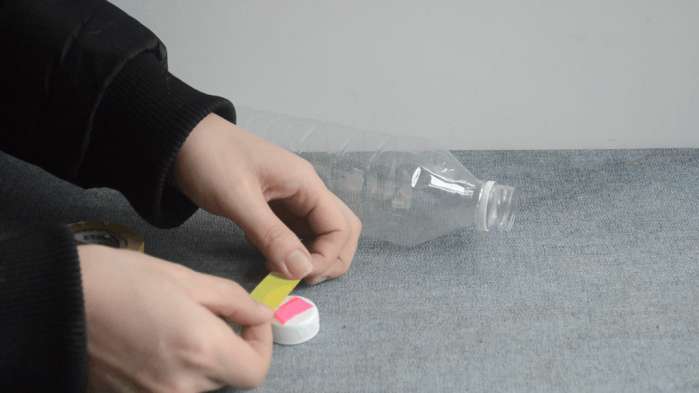 怎么给塑料瓶子底部打洞,塑料瓶改造实用工具