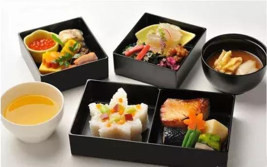 世界十大飞机餐食物,世界上最佳飞机餐