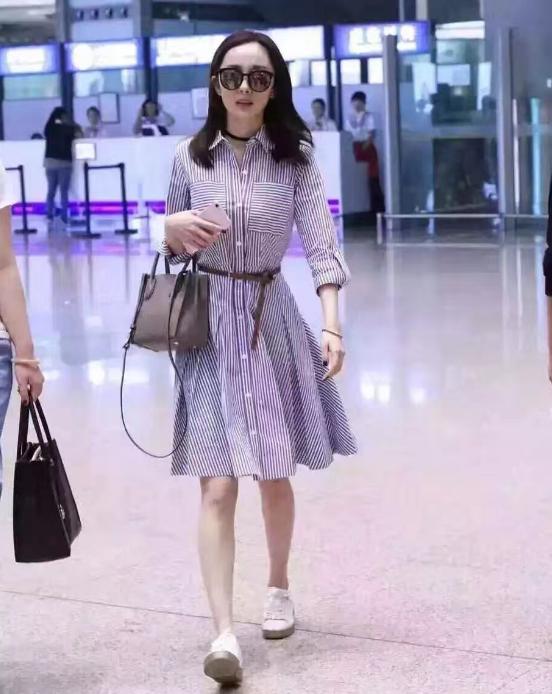 杨幂背过mk的哪款包,mk杨幂同款包深灰好看吗