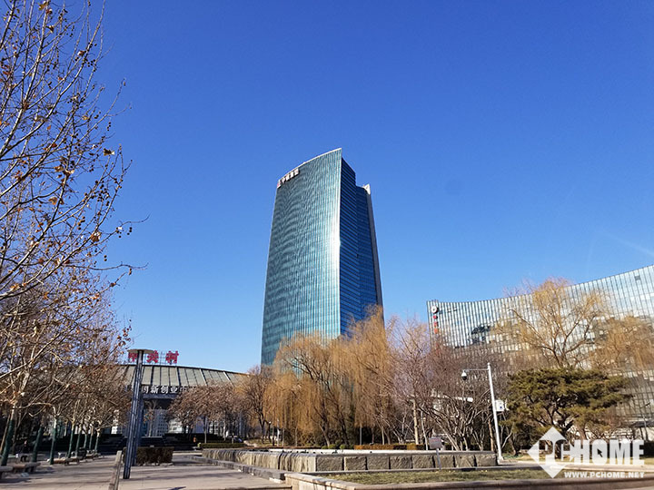 三星w2018翻盖有心系天下吗,三星w2019最后一款情怀大翻盖