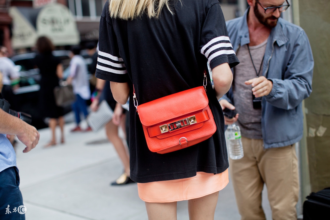 单肩包和斜挎包类目有什么区别,单肩包跟双肩包有什么区别吗