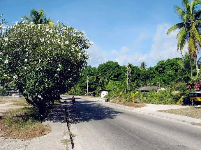 世界最小的二十个国家,世界上最小的国家十个人