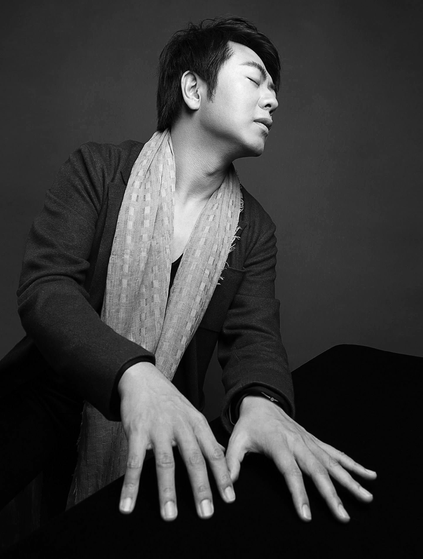 钢琴家郎朗弹的中国名曲,钢琴演奏家郎朗的演奏视频