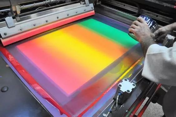 凹凸丝网印刷工艺流程,丝网印刷的工艺流程实验报告