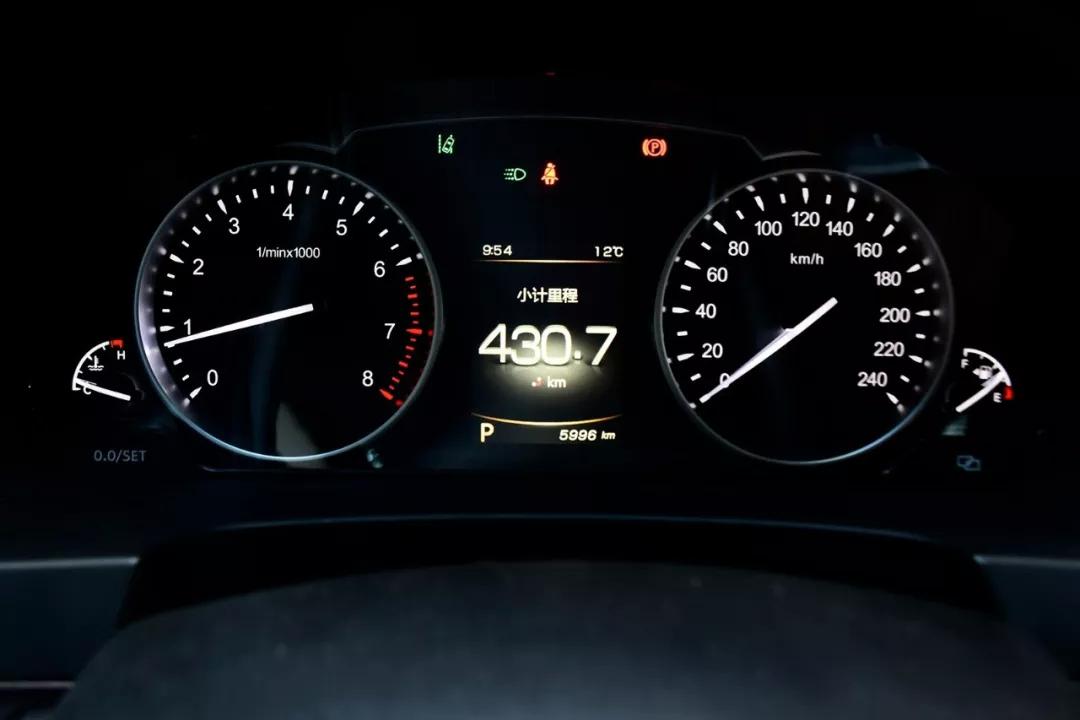 吉利博瑞2016款1.8t尊雅型评测,吉利博瑞2017新款1.8t尊尚型