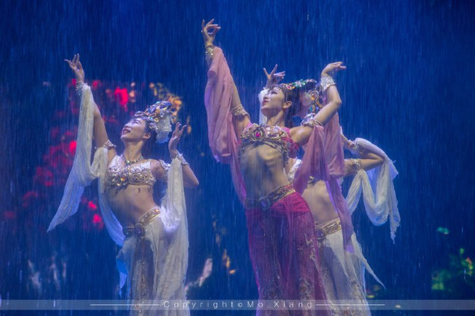 浪漫三亚视频,碧海蓝天椰风海韵浪漫三亚