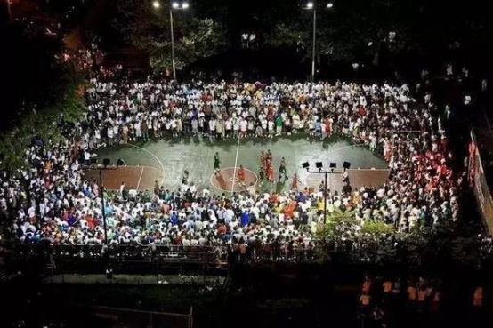 在这样的球场打球你能得几分,享受一场最纯粹的篮球比赛
