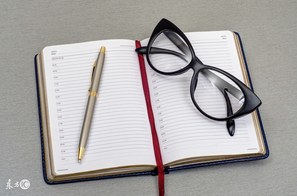 如何取一个好听的英文名男生,如何给自己取一个好听的英文名