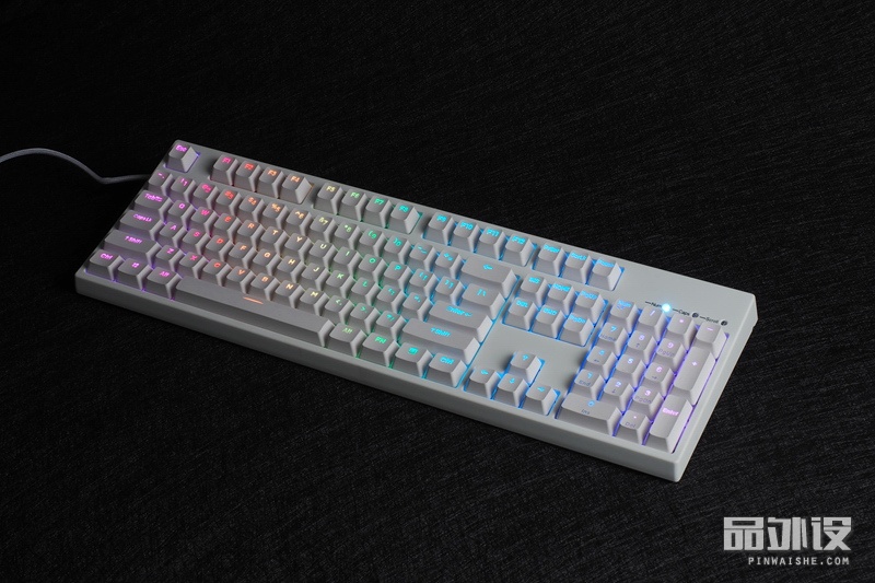 凯酷kc104rgb机械键盘多少钱,凯酷104黑轴机械键盘