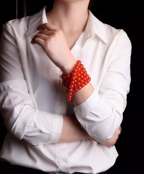 南红漂亮手串,南红珠子买回来怎么量尺寸