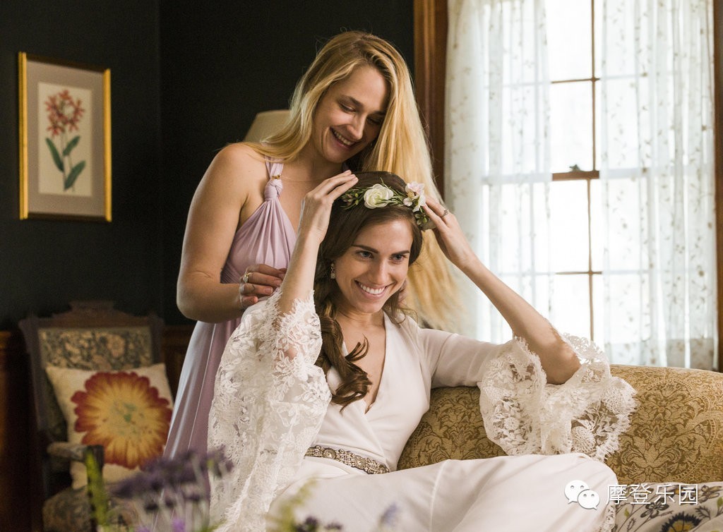 两地办婚礼可以穿两次婚纱吗,婚礼可以穿露脚的婚纱吗