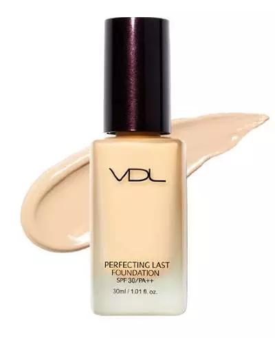 小灯泡水光肌粉底液,怎么才能让皮肤变成水光肌