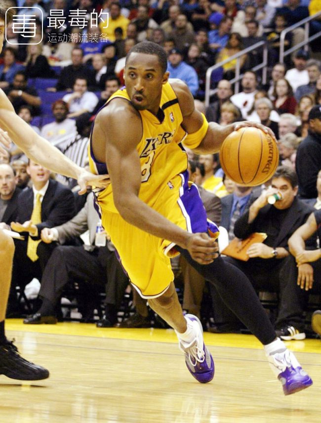 传奇落幕——科比职业生涯赛场球鞋完整回顾