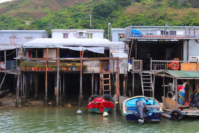 妈妈咪咪嘉年华的欢乐体验和香港郊区的生态怡然之旅