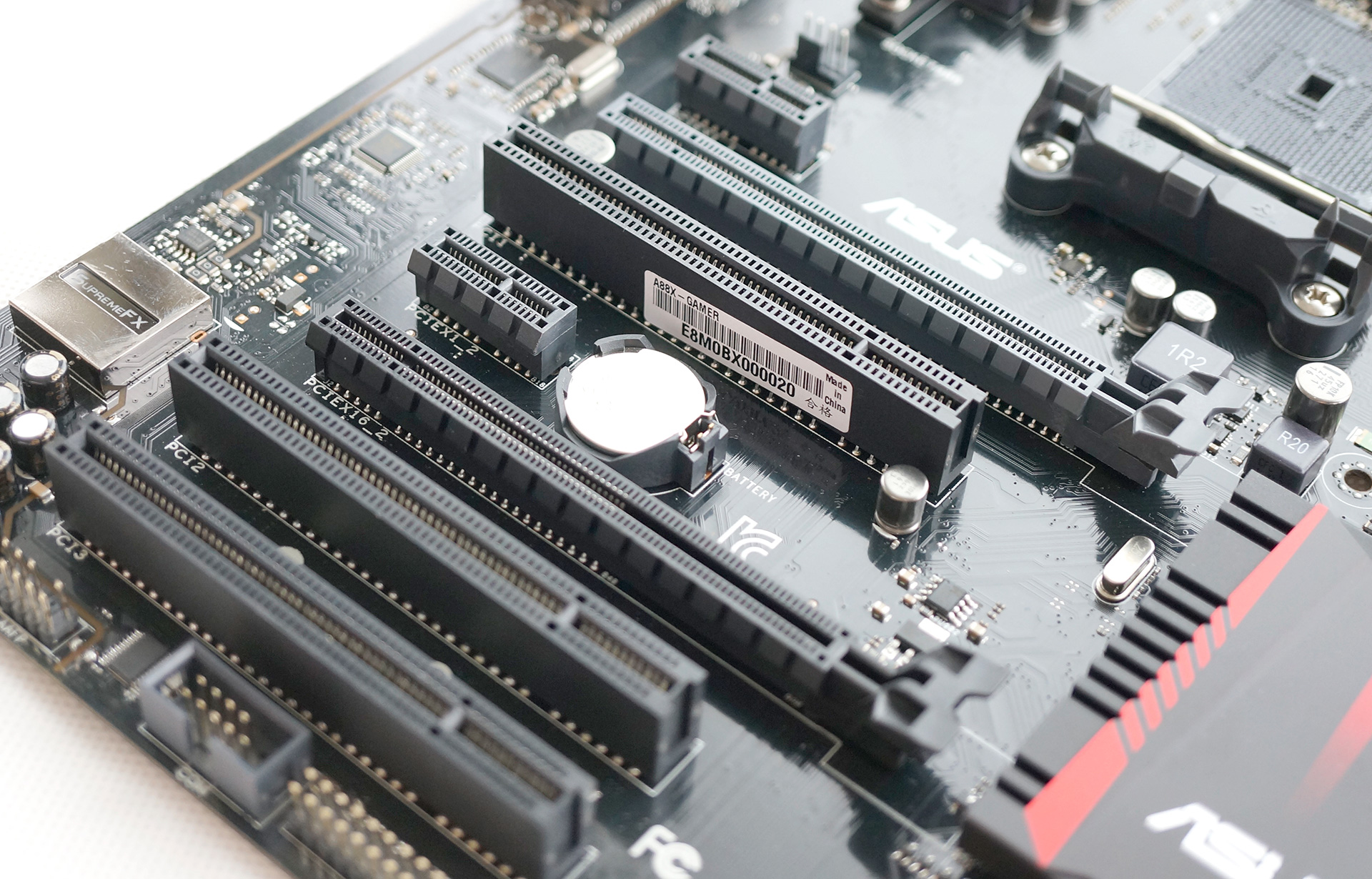 华硕rog8游戏测评,最便宜的华硕rog纯血主板测评