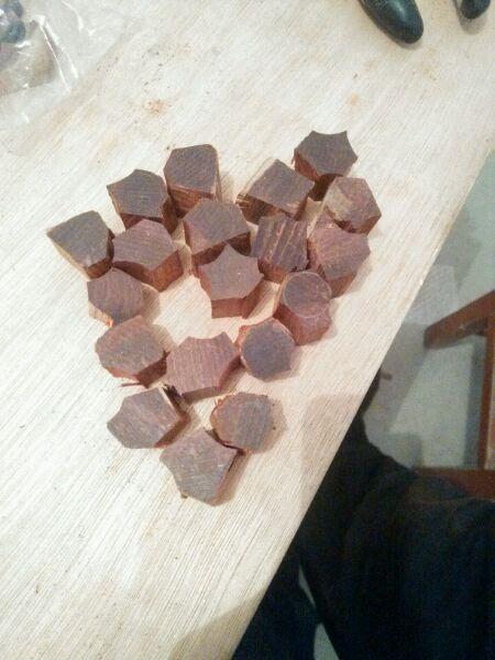 如何自制小叶紫檀手串,自制小叶紫檀108手串教程