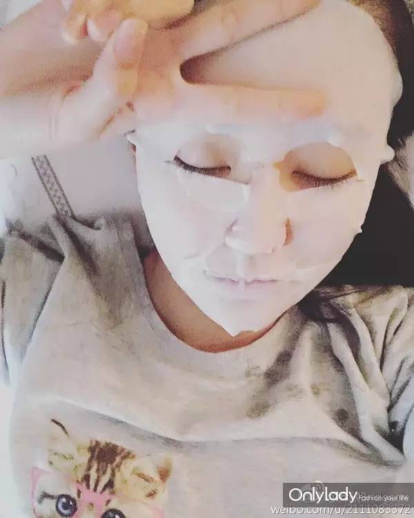 关关早睡早起,关关睡不醒变身